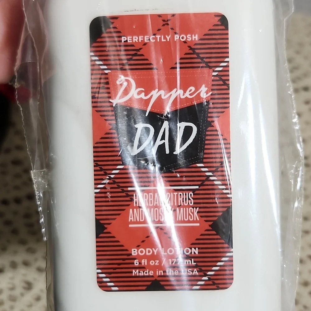 @PERFECTLY POSH Dapper Dad Herbal Citrus & Mossy Musk Body Lotion 6 fl Oz Sealed
